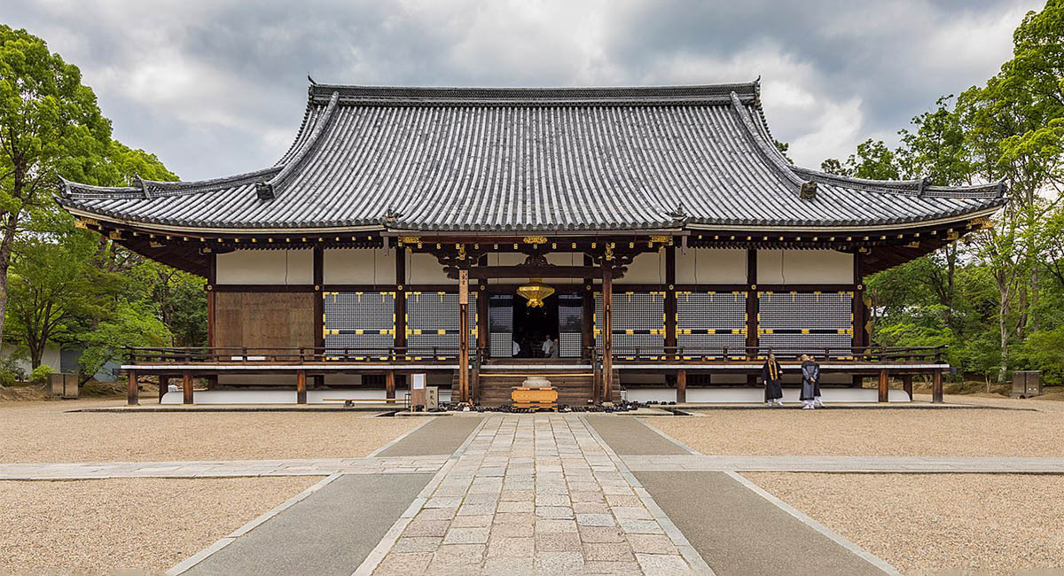 ninna-jis golden hall front view of the shingon buddhist temple ukyo-ku kyoto japan